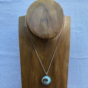 Moana wave necklace 💙 bought in Hawaii